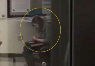 (+Vídeo) Graban a profesora drogándose en pleno salón de clases