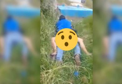 Pareja sexual acude al panteón para “enterrar el muertito” sin pudor