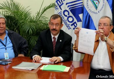 Nicaragua recibe equipo de comunicación para reducir tiempo de respuesta durante emergencias