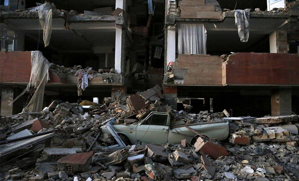 445 muertos y 7.000 heridos: Catastrófico terremoto sacude Oriente Medio