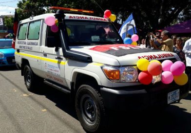 Gobierno Sandinista entrega ambulancias a Silais del país