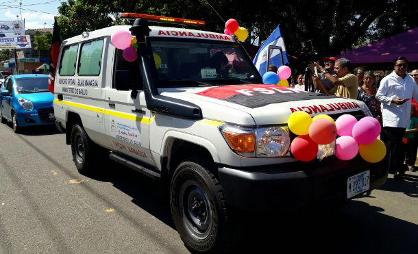 Gobierno Sandinista entrega ambulancias a Silais del país