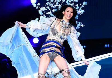 Ángel de Victoria's Secret pasa bochornoso momento durante desfile