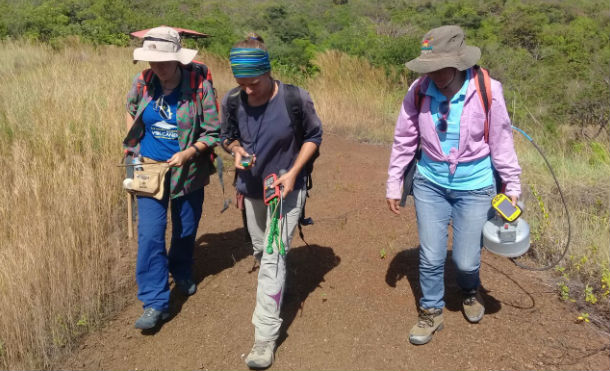 Vulcanólogas de Canarias y el INETER estudian el volcán Masaya
