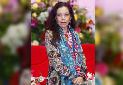 Compañera Rosario destaca los valores revolucionarios presentes en la Policía Nacional
