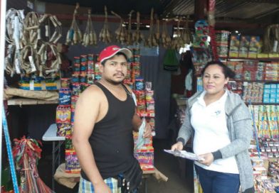 MINSA brinda charlas a comerciantes de pólvora para evitar quemaduras e incendios