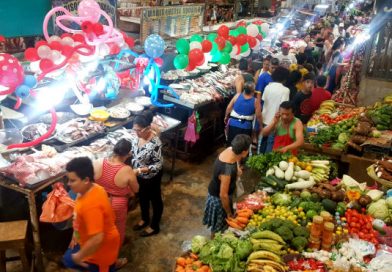 Inauguran feria navideña en mercado Iván Montenegro