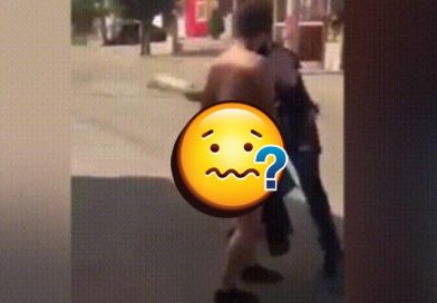 Le dan dolorosas nalgadas a presuntos ladrones en México