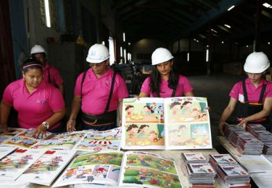 Nicaragua recibe libros de texto para aprendizaje del inglés en primer grado