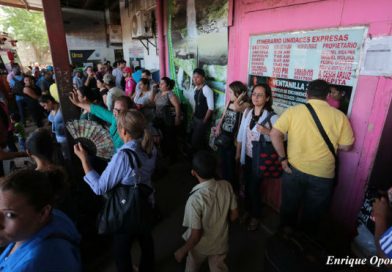 Nicaragüenses viajan al interior del país para celebrar un fin de año en unidad familiar