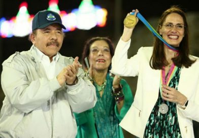 Comandante Daniel y Compañera Rosario inauguran nuevo complejo olímpico Michele Richardson