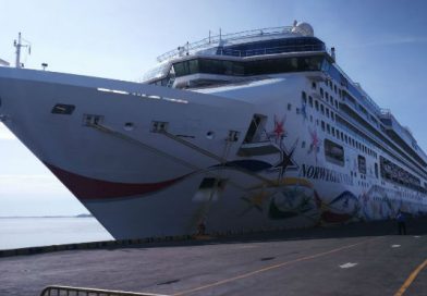 Arriba Crucero Norwegian Star al Puerto de Corinto