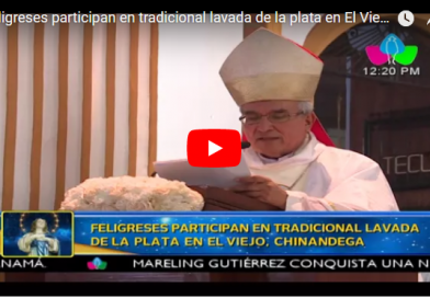 Feligreses participan en tradicional lavada de la plata en El Viejo, Chinandega