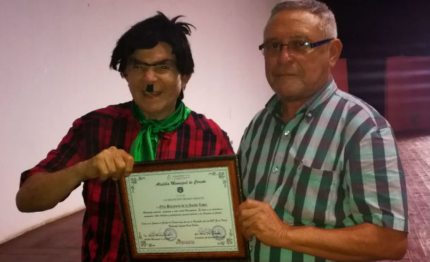 Otto de la Rocha brinda espectáculo en el bello Puerto de Corinto