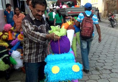 Gobierno Sandinista distribuye 800 piñatas en los barrios de Ocotal
