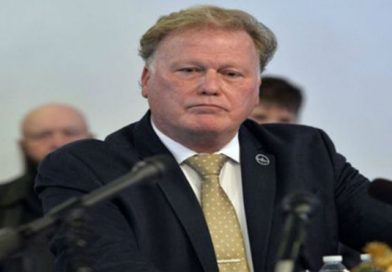 Se suicida congresista de EE.UU. acusado de acoso sexual