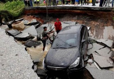 Van cerca de 800 mil damnificados por inundaciones en Tailandia