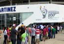 Aficionados abarrotan taquilla de estadio "Dennis Martínez" para adquirir boletos