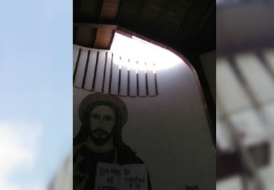 Fuertes vientos destruyen el techo de la iglesia San Pedro en Bilwi