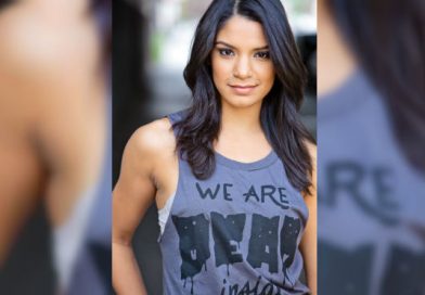 Actriz nicaragüense exhibe sus pechos en importantes premios de Hollywood