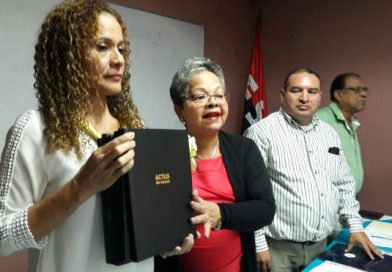 Autoridades municipales de Chinandega toman posesión de sus cargos