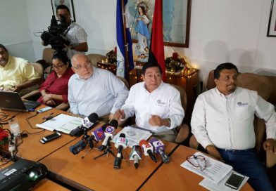 El 2017 estuvo marcado por el dinamismo económico, afirma ministro del MIFIC