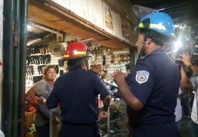 Bomberos supervisan tramos del mercadito de Ciudad Sandino