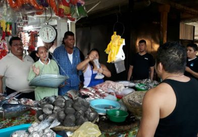 MINSA y CONMEMA realizan campaña de sensibilización y limpieza en el Mercado Israel Lewites