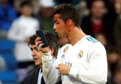 Las redes sociales hacen mofa de Cristiano Ronaldo ¡espejito, espejito..!