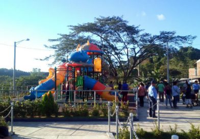 Autoridades edilicias de Juigalpa inaugura tercera etapa del Parque de la Niñez Feliz