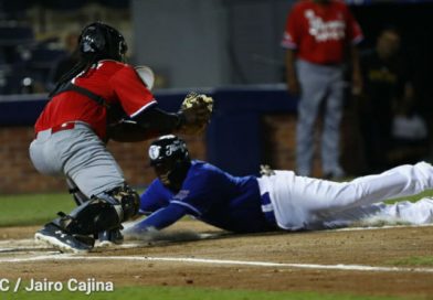 Nicaragua vence a Panamá en segunda jornada de la Serie Latinoamericana de Béisbol