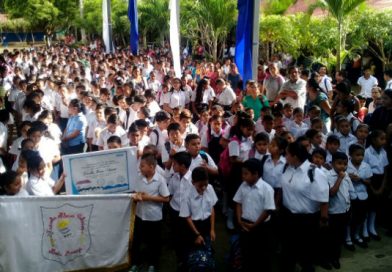 Estudiantes de Nindirí inician año escolar con alegría y compromiso