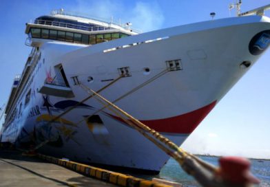 Crucero Norwegian Star visita el Puerto de Corinto