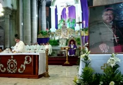 Despiden entre aplausos al arzobispo de Guatemala &Oacute;scar Julio Vi&aacute;n