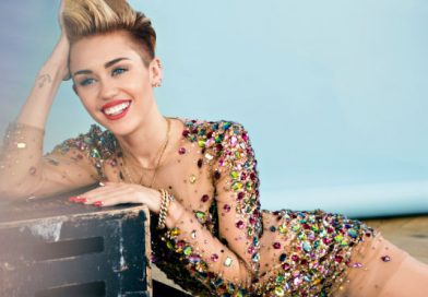 Miley Cyrus deja en shock a sus fans con provocativas fotos