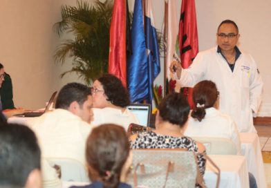 Capacitan a Ginec&oacute;logos para mejorar la atenci&oacute;n a embarazadas y reci&eacute;n nacidos