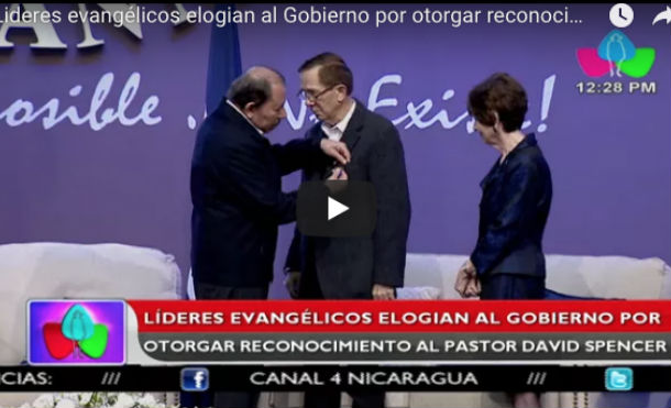 lideres evangelicosLideres evangélicos elogian al Gobierno por otorgar reconocimiento al pastor David Spencer