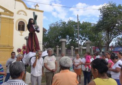 Pueblo católico de Nindirí vive con fervor primer viacrucis de la Cuaresma