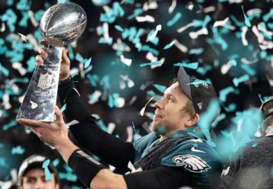 Del cielo al infierno, Los Eagles dejan a Brady sin título