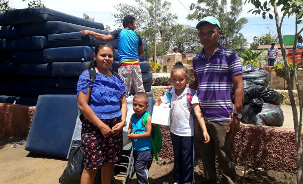Familias de San Rafael del Sur reciben paquetes solidarios