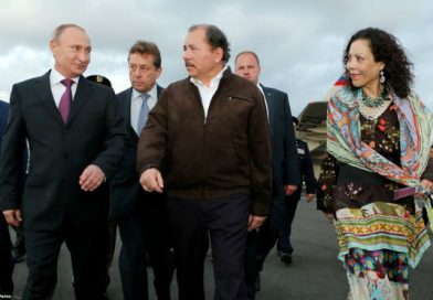 Comandante Daniel y Compa&ntilde;era Rosario saludan triunfo del Presidente Vladimir Putin en Rusia