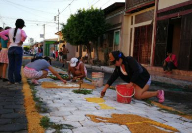 Alfombras Pasionarias: expresiones de fe y unidad familiar en Chinandega
