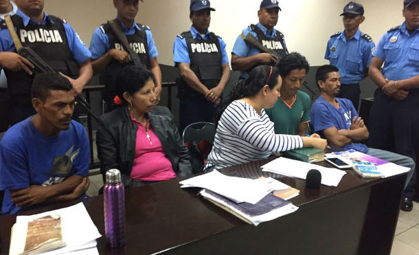 Admiten acusación en Audiencia Preliminar contra asesinos de mujeres en Jalapa