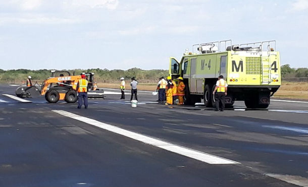 Aeropuerto Internacional Augusto C. Sandino atiende emergencia menor en avión que aterrizaba