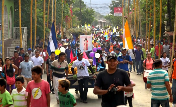 Masaya: Feligresía católica celebra procesión de ofrendas 