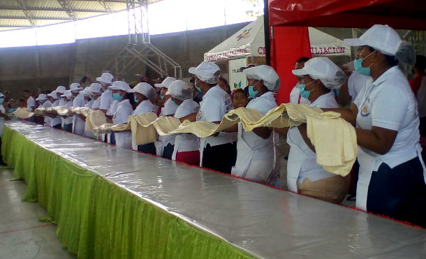 Chontales: Elaboran el quesillo más grande del país