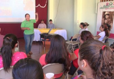 (+Fotos) Inician clases en la Escuela de Oficio de Nindir&iacute;