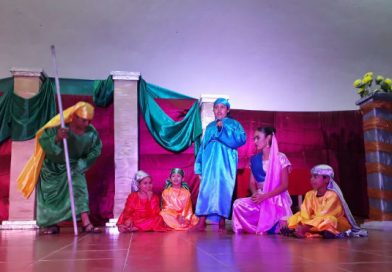 Familias de Nindir&iacute; disfrutan del Teatro Popular La Judea