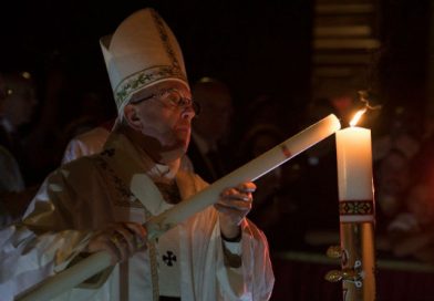 El Papa preside la Vigilia Pascual: Fiesta más importante de la Fe