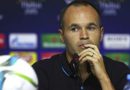 Iniesta definirá si sale del Barcelona en los últimos días de abril